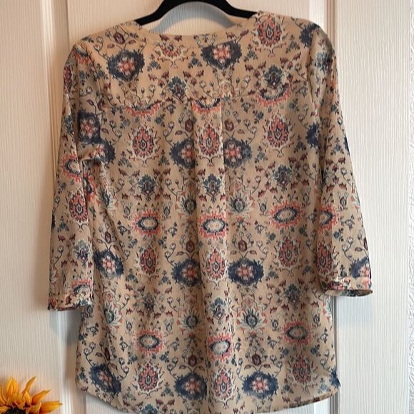 Anthropologie Maeve Size 0 Stillwater Blouse Neutral Motif Beige Floral Crochet - Picture 5 of 7